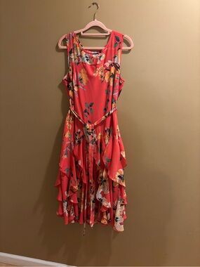 ⭐️⭐️Floral Coral Sleeveless Midi Dress with Ruffle Layers